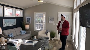 헦헺헮헿혁 헖헼혁혁헮헴헲: 헦헺헮헿혁 헧헩 헣헹헮헰헲헺헲헻혁 헢헽혁헶헼헻혀: You choose where you'd like the outlet for your television to go and we'll hook you up!  See the entire Line of Smart Cottage Homes here: https://bit.ly/37ZeECe #OakCreekHomes #SmartCottages #tvoptions | Cavco Home Center of Lytle | Facebook