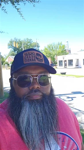 Firefly Cafe located 901b Pollock New Bern NC. I have no idea when you got here but I'm so glad you're here. I had some of the most amazing food and this cafés atmosphere is a whole vibe. Y'all should definitely sit a spell and have a taste. | Chubbybeardbandit NC