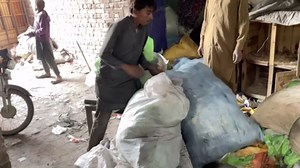Turning Discarded Plastic Bags into Durable Rope