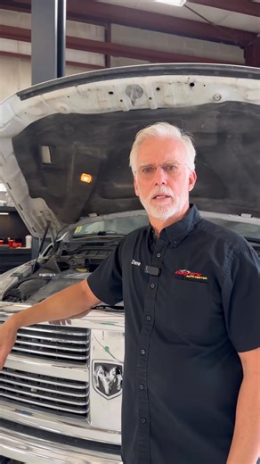 Dave shows you how to make a quick diagnosis of a bad diesel engine #autoshop #carrepair #dieselengine | Dealership Engine Inspection
