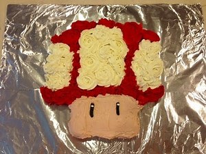 Mario Mushroom Pull-Apart Cupcake Cake