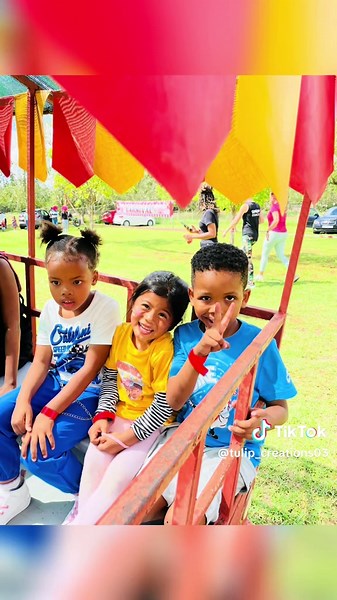 A day in the sun with friends and family! Kiddies clubhouse day care ! #schoolfare #tulipcreations🌷 thank you to everyone who came through and supported us 🫶🌷