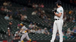 A's rally against Seattle's bullpen, roll to 12-6 victory