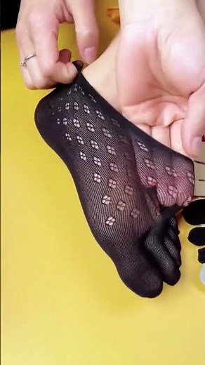 The Ultimate Guide to Awesome Toe Socks Comfort Meets Style! #womensocks #toesocks #fashion
