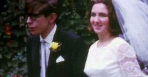 Stephen Hawking's troubled love life as he dubbed women "a complete mystery"