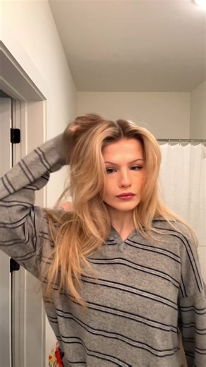 Easy Messy Waves Hair Tutorial for Everyday Looks