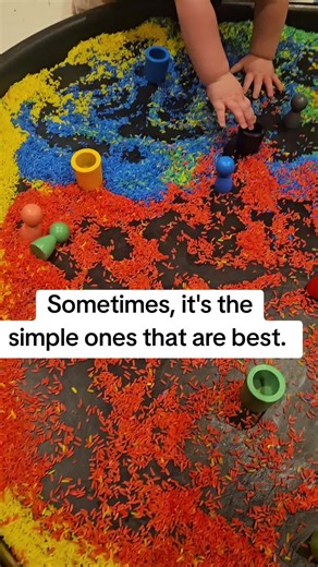 Exploring a simple tuff tray today was surprisingly engaging! I watched so many skills bloom within just 30 minutes of playtime. It's amazing how basic materials can spark such creativity and learning. From problem-solving to fine motor development, the observations were endless. Sometimes, the most impactful lessons come from the most unassuming sources. I'm definitely going to be using simple tuff trays more often! #TuffTrayPlay #EarlyLearning #SensoryPlay #PlayBasedLearning 🌈🧠✨