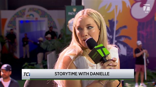 🇺🇸 « J'ai dit à Moutet qu’il devrait avoir un plus gros service. Il m’a envoyé un message mais il s’est désabonné quand j’ai dit que je n’étais pas intéressée par les 'petits'. Ça l’a vexé. »Danielle Collins