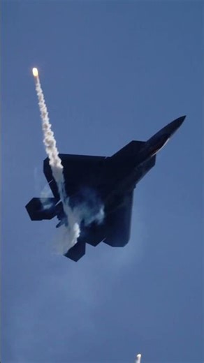 F-22 Fires Flares — Air Dominance