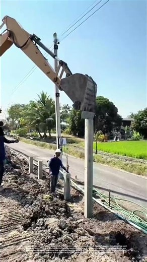 Precision in Piling: How Excavators Ensure Roadside Stability