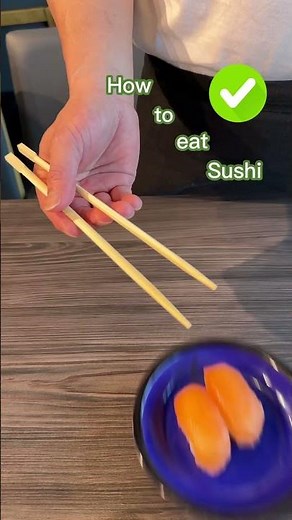 Hier ein kleines Tutorial wie man richtig mit Stäbchen isst! #zushimarket #stäbchen #sushi