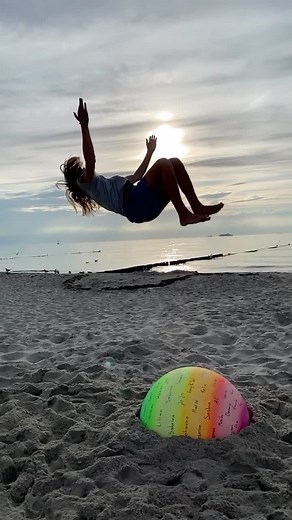 24 Stunden Challenge am Strand: Vinny Piano