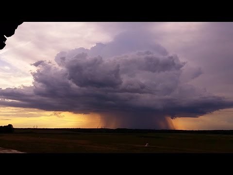 Forming Cumulonimbus supercell - heavy rain