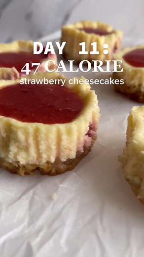 Low Calorie Mini Strawberry Cheesecakes Recipe