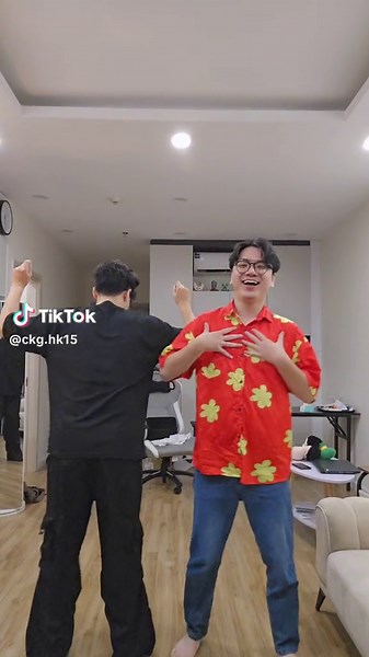 Trendy Dance Collaboration of Bảo Hoàng and CKG