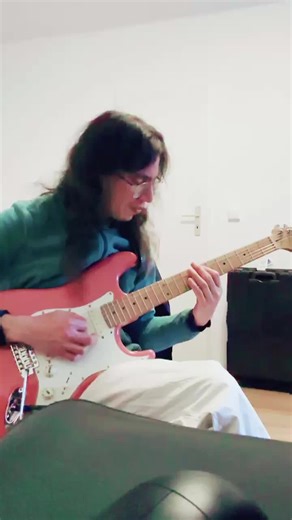 Beautiful Strato Sound: Mastering Guitar Techniques