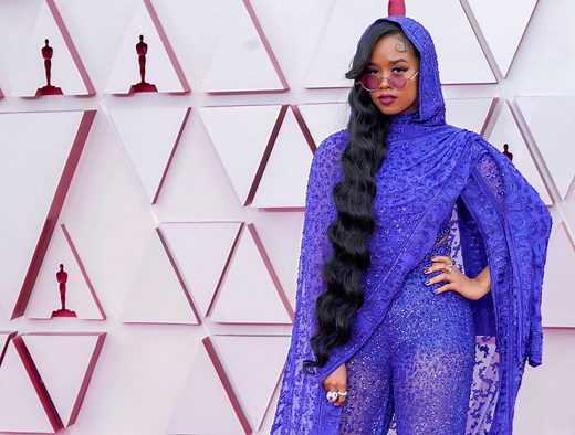 Singer H.E.R. Just Won Her First Oscar