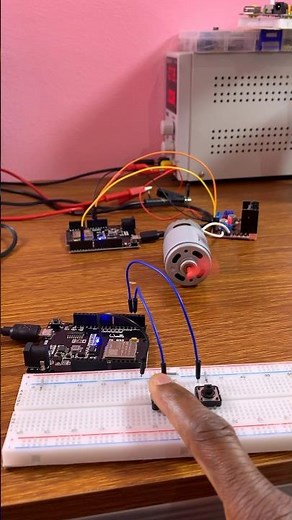 Mind blowing Wireless DC Motor Speed Control using Wemos D1 R32 Boards