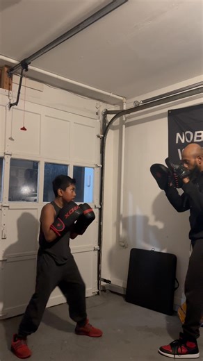Pad work with pops #boxing #fitness #viral