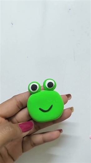 Let's make a cute clay frog with me🐸🥰 #clayart #shorts #youtubeshorts #frog #dailyshorts #viral #art