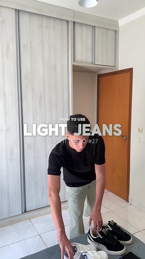 Light Jeans Outfits: Styling Tips with VICINITY