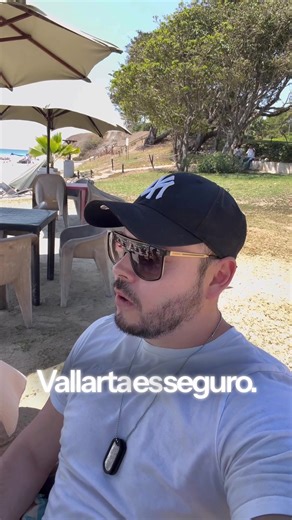 Feliz de que Vallarta y Nuevo Vallarta vuelve poco a poco a la normalidad, demostremos que es un sitio turístico seguro y seamos solidarios consumiendo a los locales para promover y reactivar la economía, recordemos que lo que afecta a algunos, nos afecta a todos. 👏🏻 Hay que apoyarnos y que el flujo económico no se detenga. 💪 SALUDOS Y BENDICIONES PARA TODOS 👏🏻 #consumelocal🌴❤️ #vallartadepie #vallarta #vallartazo #hazbarriocompralocal