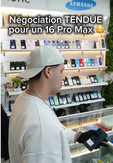 Client venu pour un échange… mais impossible de choisir entre le 15 Pro Max et le 16 Pro Max 😅 La négociation était tellement serrée qu’on a dû faire un pile ou face pour décider. 🪙📱 Tu aurais choisi lequel, toi ? #fyp #iphonenegociation #deal #dealnrepair #ios