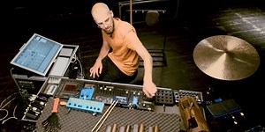 BINKBEATSmusic walks through the intricate looping setup at the heart of his performances. Watch the full video here: ableton.com/blog/binkbeats-in-and-out-loop/#live-setup | Ableton