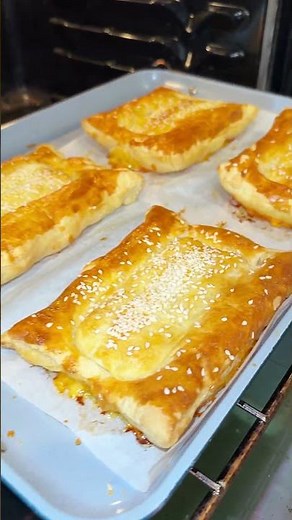 Baked Grilled Cheese Hot Dogs 🤯🔥 - Recipe and details in the description 👍