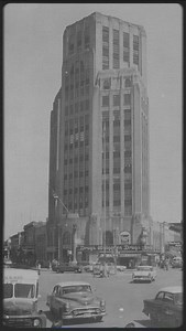 153K views · 1.2K reactions | Fountain Square was alive with streetcars, shoppers, and Watch Factory workers on payday. Three banks were located on this corner. At Christmas time, the city lit a huge Christmas tree for the community. The Elgin Tower Building, formerly known as the Home Bank Building, was built in 1929. “Meet me at Fountain Square.” | City of Elgin, Illinois Government | Facebook