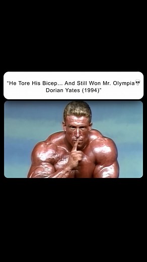 He stepped on stage with a torn bicep… but a heart stronger than anyone else’s. 💀⚡ 1994 wasn’t just another win for Dorian Yates — it was proof that mental toughness beats pain every time. Even injured, he stood unshaken… and walked away a champion. 🏆🔥 . . . Gym, gym, Dorian Yates, Dorian Yates 1994 Mr. Olympia 1994 Mr. Olympia The Shadow Bodybuilding history Olympia legends Old school bodybuilding Training intensity Mental toughness Bodybuilding motivation Dorian Yates posing routine . #fbli
