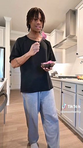 Delicious Chocolate Smoothie Bowl Recipe