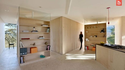 A Special Private Retreat Built Around Old Oak Trees