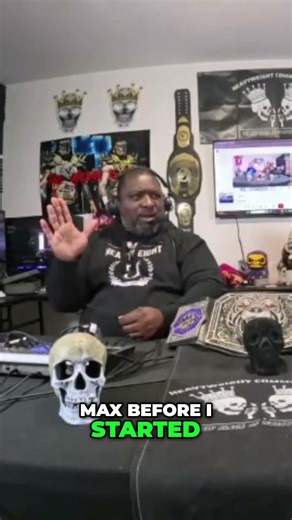 AEW's Ad Strategy: Surprising Lack of Commercials #shorts