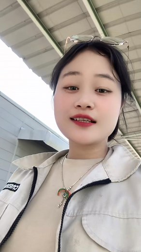 15K views · 1.3K reactions | Con chim ngừng hót 藍 | Em Thái | Facebook