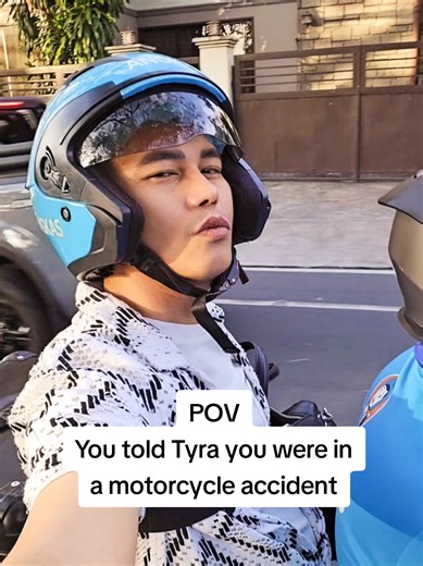 POV: You told Tyra you were in a motorcycle accident but she told you to always show your neck during photoshoot. #antm #topmodel #tyrabanks #americasnexttopmodel #realitycheck