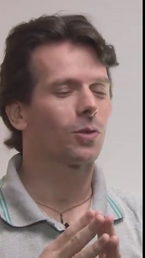 Auditoria contábil envolve a análise das informações financeiras e contábeis de uma organização para garantir a precisão dos registros, confiabilidade e conformidade com os regulamentos contábeis. Neste Curso de Auditoria Contábil, na área de Contabilidade, você conhecerá a origem e os objetivos da auditoria contábil, a diferença entre auditoria interna e auditoria externa, quais são os órgãos reguladores, estrutura normativa, avaliação de controles internos, informações externas ou de terceiros