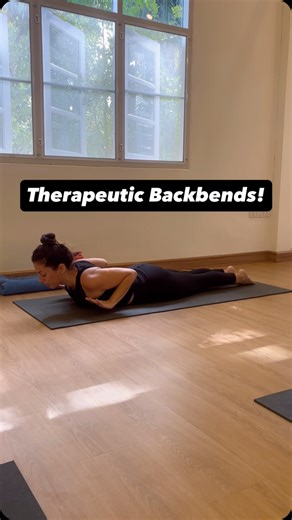 I call this Therapeutic Backbends. Backbends are essential for the health of the spine. But when we talk about the lower back, how we do them really matters. Most people try to go higher by squeezing the butt. When that happens, the natural curve of the lower back flattens. And then we are not really in a backbend anymore. The lower back is no longer participating. The lower back needs backbends. Our discs spend most of the day under forward pressure from sitting, leaning, and rounding. Gentle, 