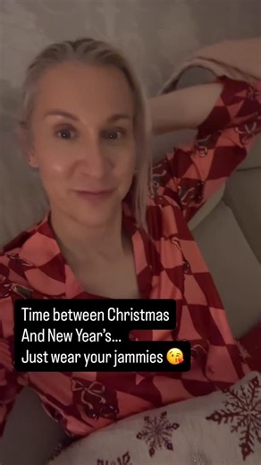 Lucy Kelly on Instagram: "What to do between Christmas and new years. Why sit in your jammies and watch telly of course 😘 … #transisbeautiful❤️ #transsexual #uktgirl #girlslikeus #transgender"