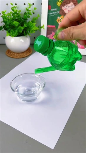 Title: Plastic Bottle Tea Can Craft Hashtags: #BottleCraft #TeaCanDIY #PlasticBottleReuse #EcoCraft #RecycledCraft #DIYTeaContainer #UpcycledBottle #CreativeReuse #SustainableCraft | paper craft ideas