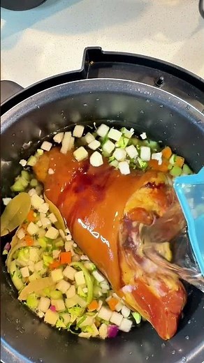 Slow cooker pea and ham soup #souprecipe #easyrecipe #ham