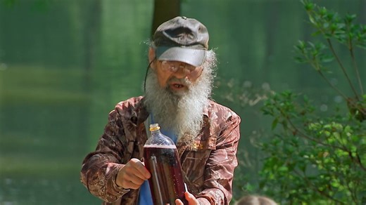 From expired soda to ping pong, the guys keep the fun rolling. #DuckDynasty | Duck Dynasty
