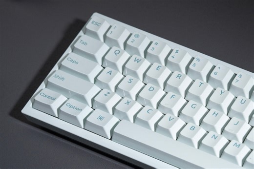 Keychron、すべてセラミックのゲーミングキーボード「Q16 HE 8K」、その利点とは?