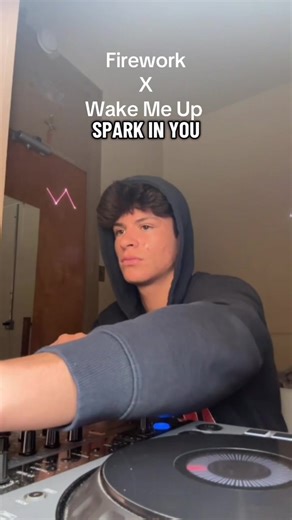 Firework X Wake Me Up #dj #mashup #fyp #dance #katyperry