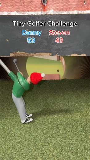 Tiny Golfer Challenge (Hole 13) The Slide Hole!