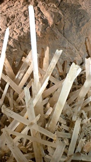 అమెరికా Arizona state Lo ఉన్న Sonoran ఎడారి లో quartz crystals ఉంటాయి, usa telugu shorts