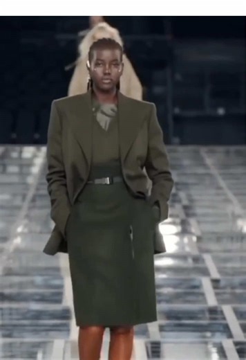 #model #adutakech #runwaymodels #fashiontiktok #newyear2026