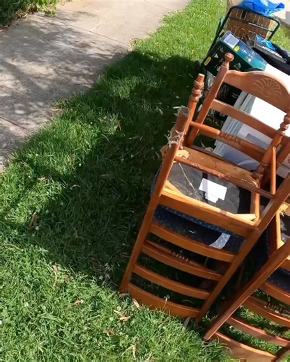 02/01/23 #curbside #polyprophet #treasurehunt #australia #youtube #free #dumpsterdiving #sidehustle #onemanstrashisanothermanstreasure #hardrubbish | Pooly Prophety