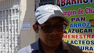 #Arequipa|| Malhechores robaron 3 mil soles a un agente bancario en José Luis Bustamante y Rivero. Ocurrió en la madrugada de este viernes. Situación es caótica para los vecinos de la zona, ya que, los robos son constantes y solicitan el actuar de las autoridades. | Frase Corta