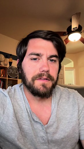 What color is a mirror? Is black white?#greenscreen | what color is a mirror